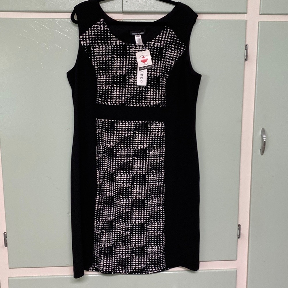 SOFT WORKS CANADA Black & White Dress SIZE XL